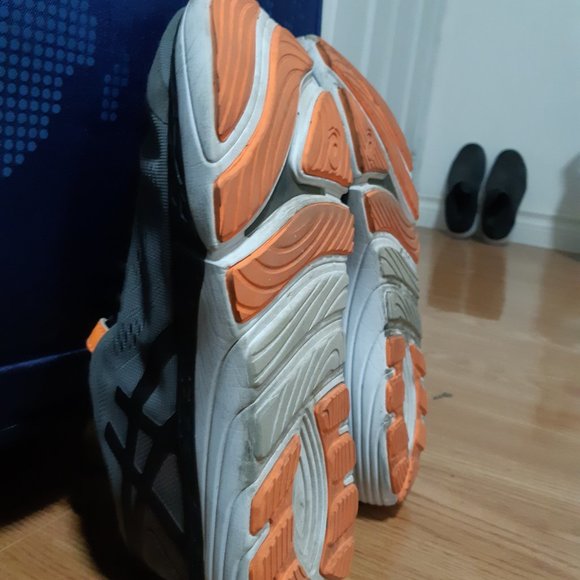 Used ASICS Men's Running Shoes for Sale - Picture 5 of 7